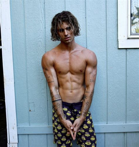 Jay Alvarrez is a male travel blogger and former boyfriend of model Alexis Ren who is making headlines after rumors of a leaked sex tape began to circulate online. Fans of Alvarrez took to Twitter ...